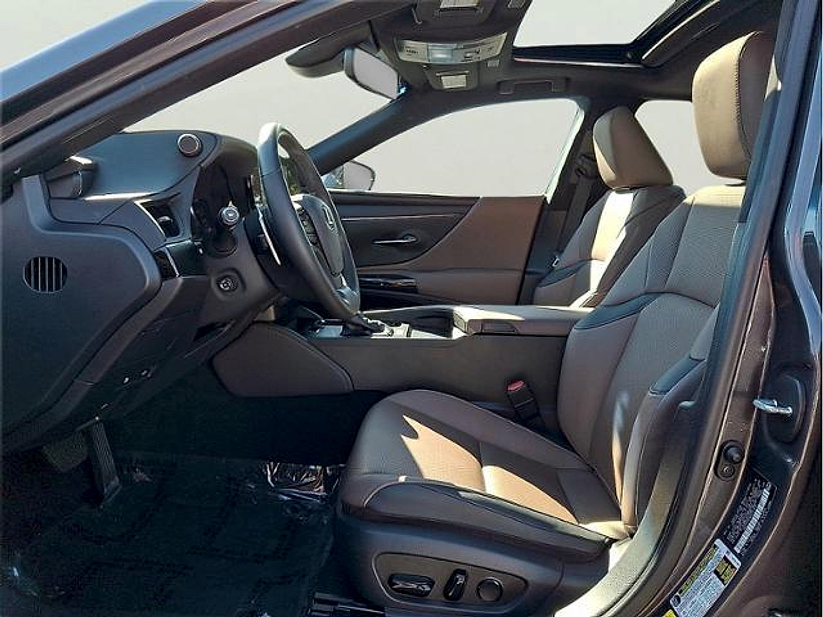 Used 2023 Lexus ES 350 w/ Premium Package FWD image 12