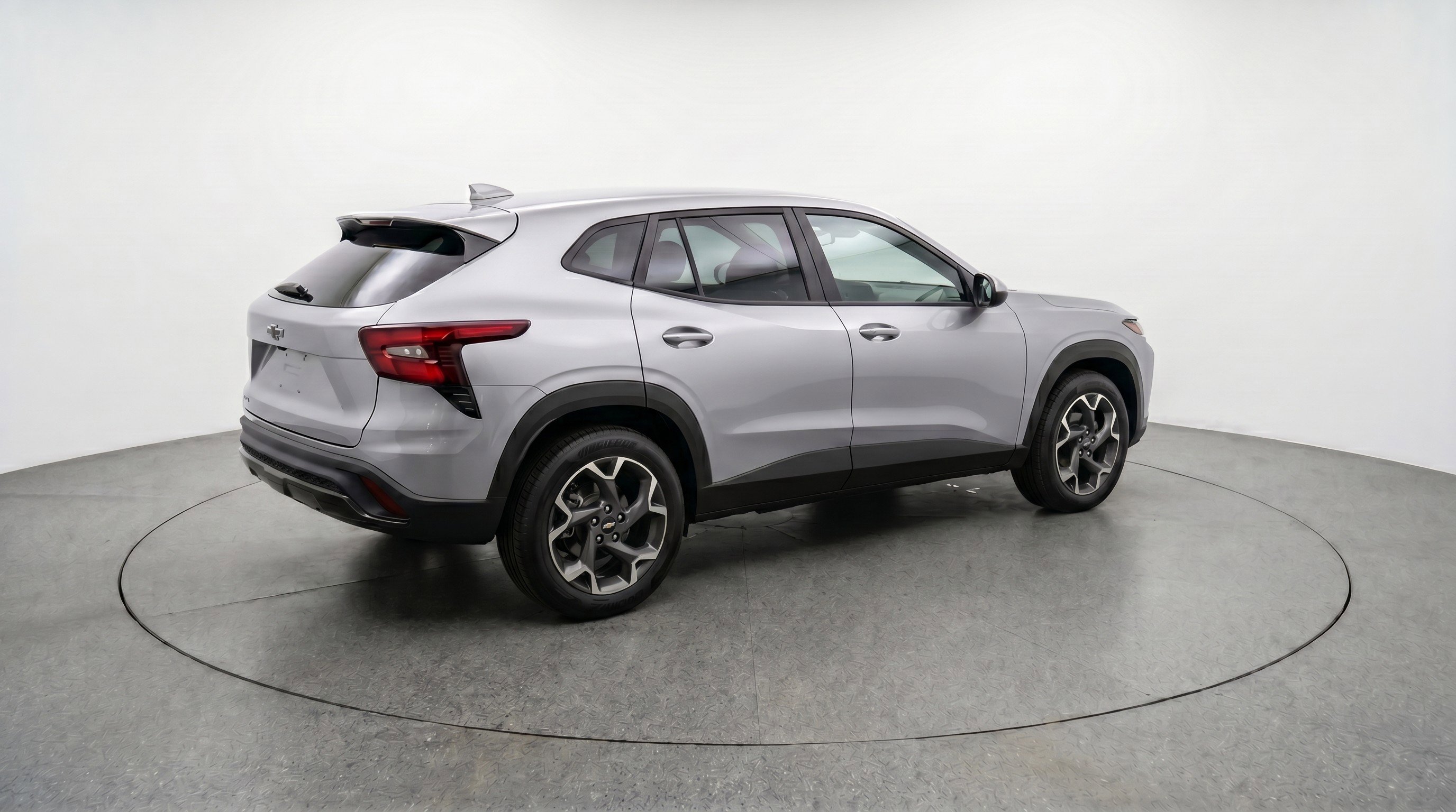 Used 2025 Chevrolet Trax LT w/ LT Convenience Package FWD image 9