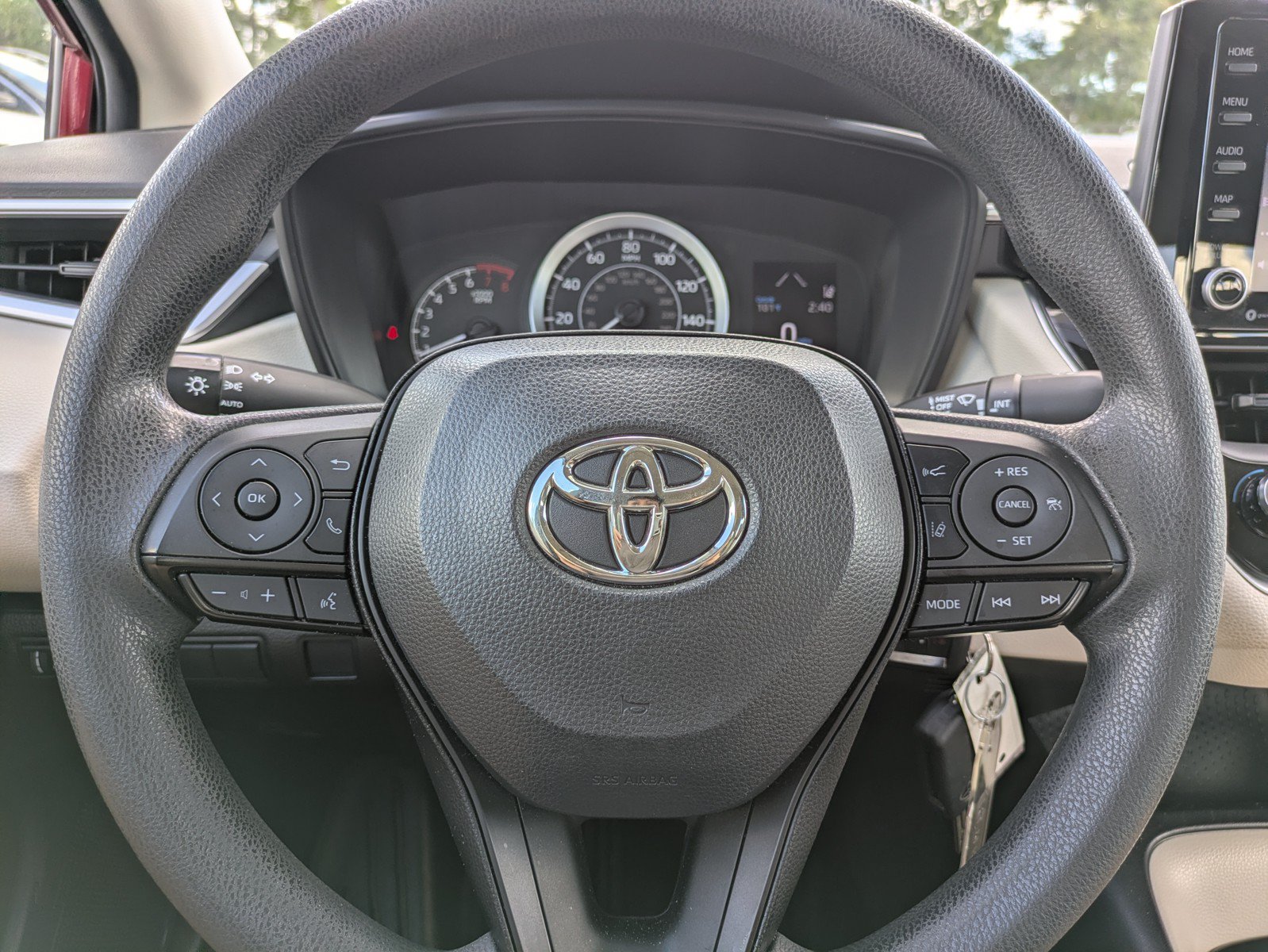 Used 2022 Toyota Corolla LE FWD image 20
