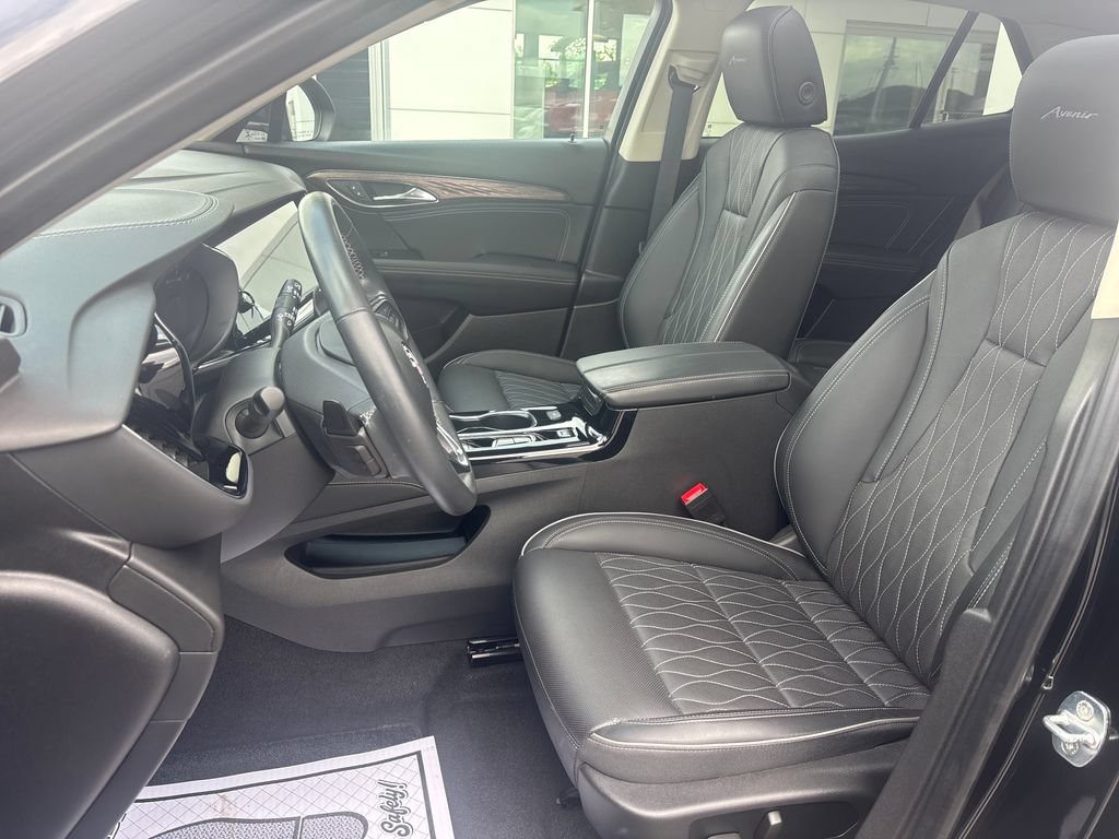 Used 2022 Buick Envision Avenir w/ Technology Package II AWD/4WD image 14