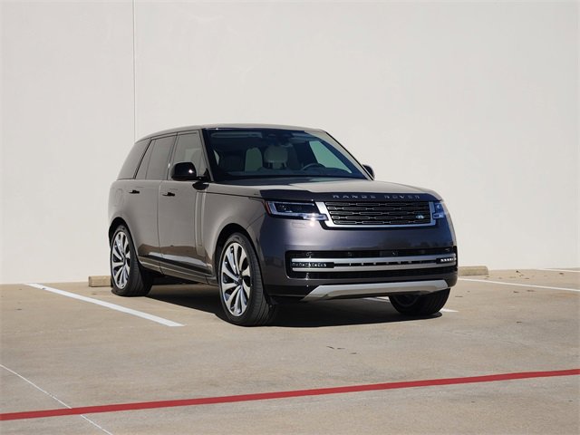 New 2026 Land Rover Range Rover SE image 2