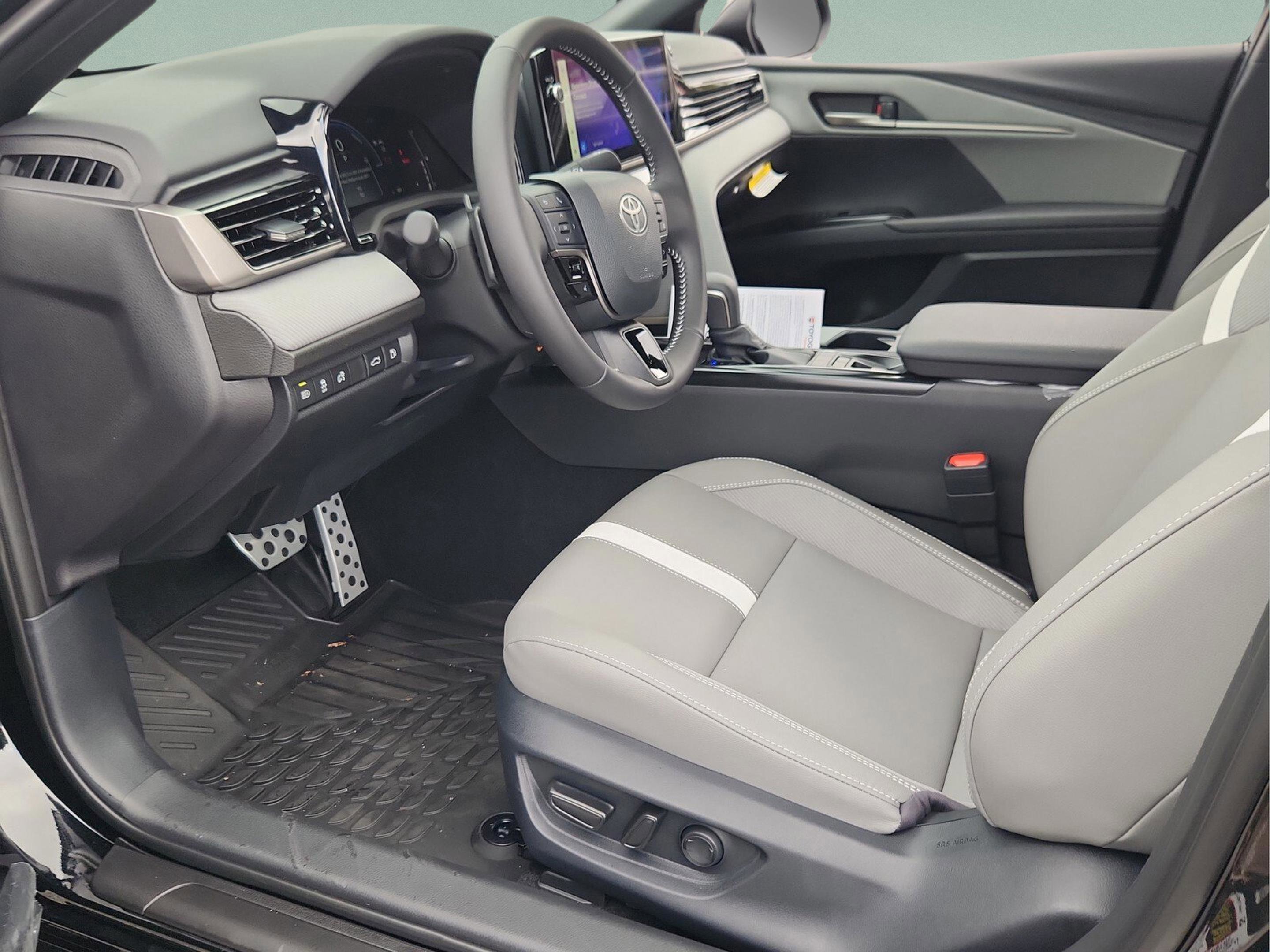 New 2026 Toyota Camry SE image 13
