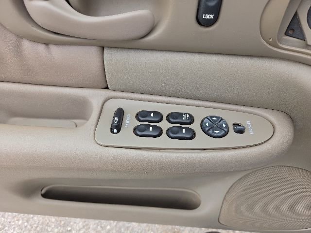 Used 2002 Buick Century Custom w/ Custom Premium Pkg FWD image 13
