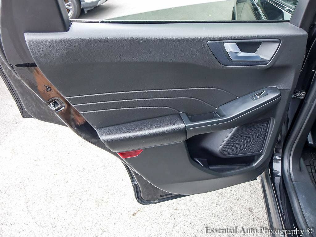 Used 2023 Ford Escape Platinum AWD/4WD image 22