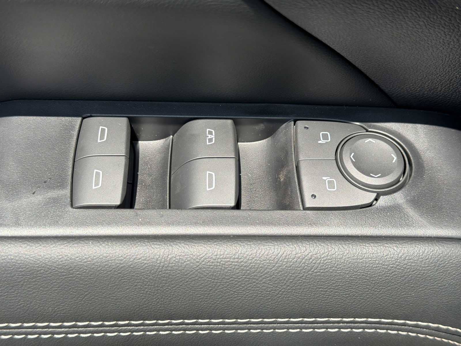 New 2026 GMC Terrain Elevation w/ Black Edition FWD image 18