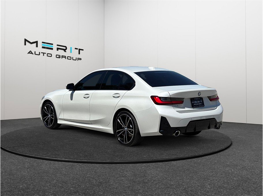 Used 2023 BMW 330i xDrive Sedan w/ M Sport Package image 7