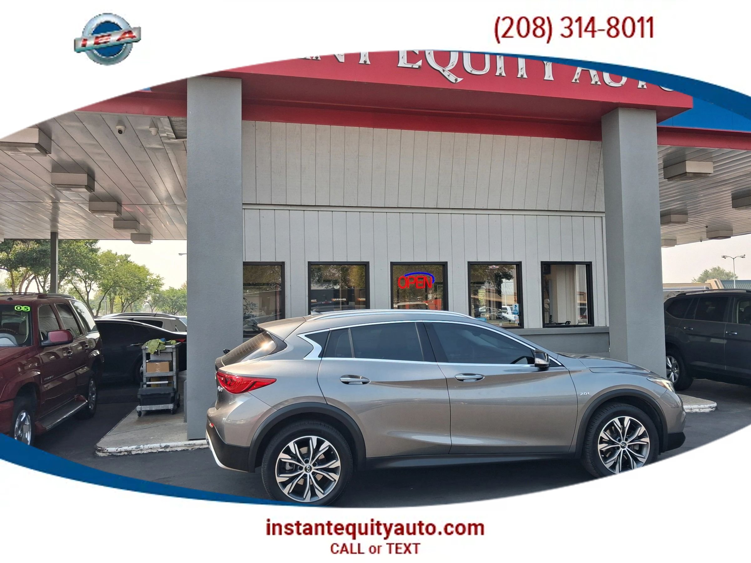 Used 2018 INFINITI QX30 AWD video 1