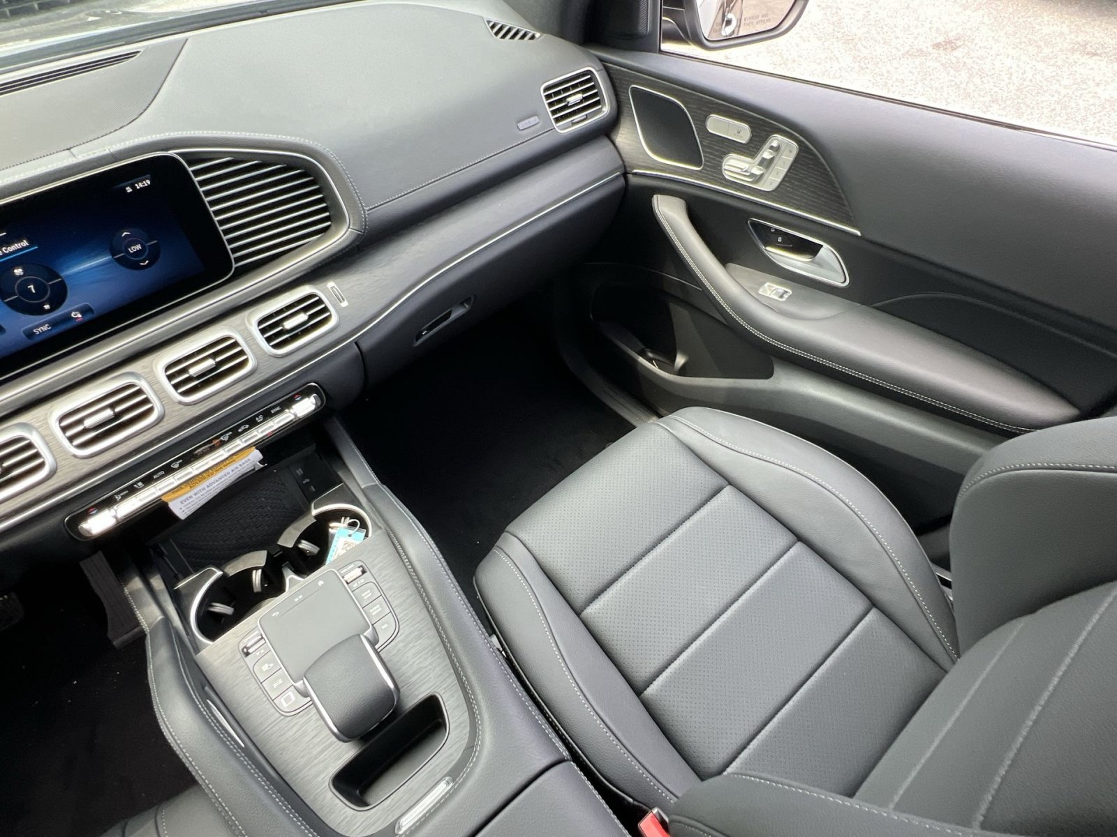 New 2026 Mercedes-Benz GLE 450 4MATIC Coupe image 14