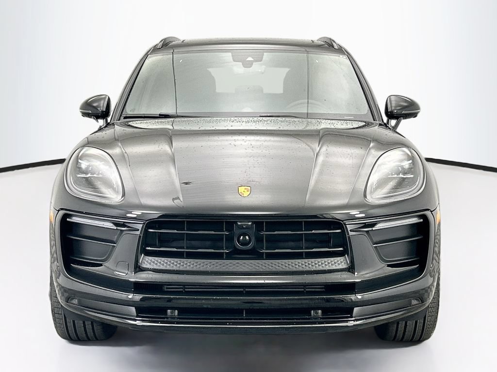 Used 2026 Porsche Macan AWD/4WD image 10