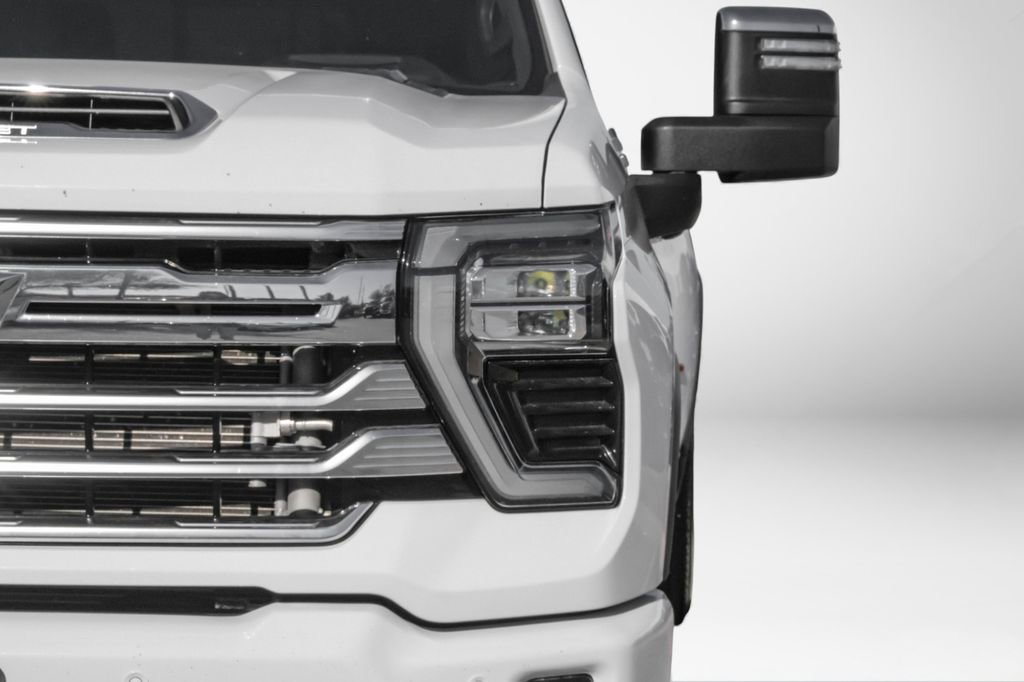 Used 2024 Chevrolet Silverado 3500 High Country w/ High Country Premium Package image 43