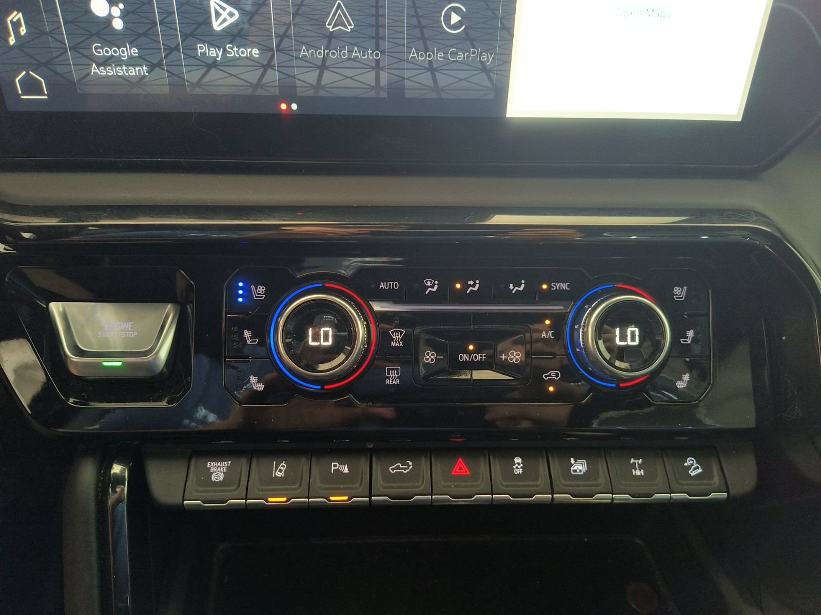 Used 2024 GMC Sierra 2500 AT4X AWD/4WD image 19