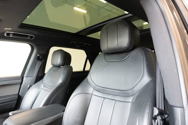 Used 2025 Land Rover Range Rover Sport SE AWD/4WD image 18