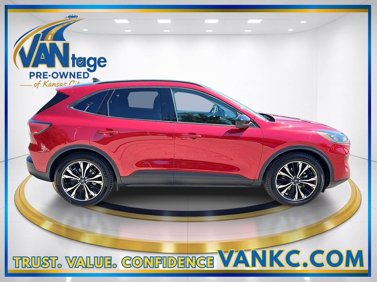 Used 2022 Ford Escape SE w/ SE Sport Appearance Package FWD image 5