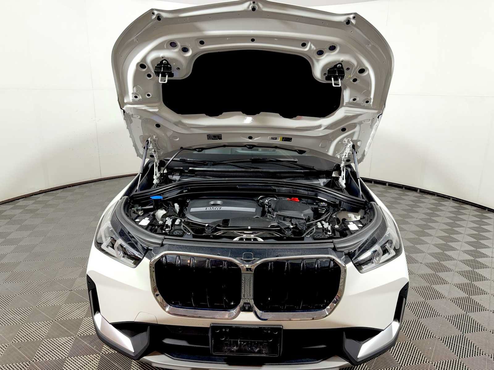 Used 2023 BMW X1 xDrive28i w/ Premium Package AWD/4WD image 31
