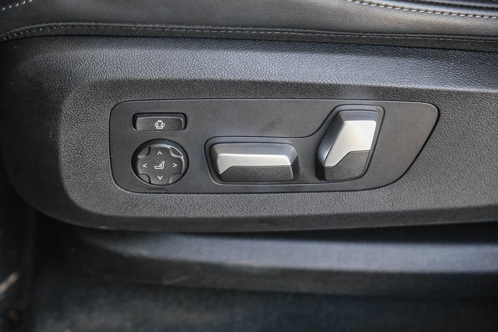 Certified 2026 BMW X6 xDrive40i AWD/4WD image 18