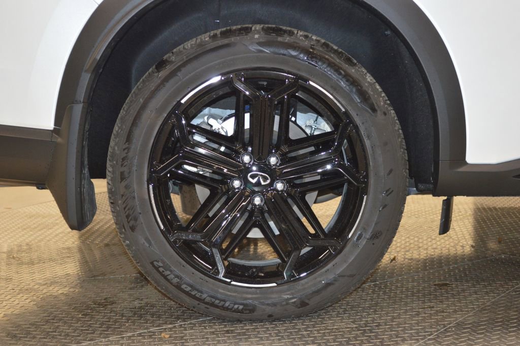 Certified 2026 INFINITI QX60 Sport w/ Dark Cargo Package image 13