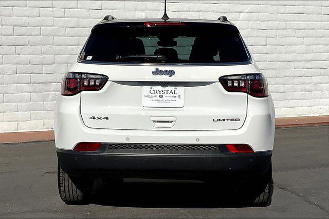 Certified 2025 Jeep Compass Limited image 3