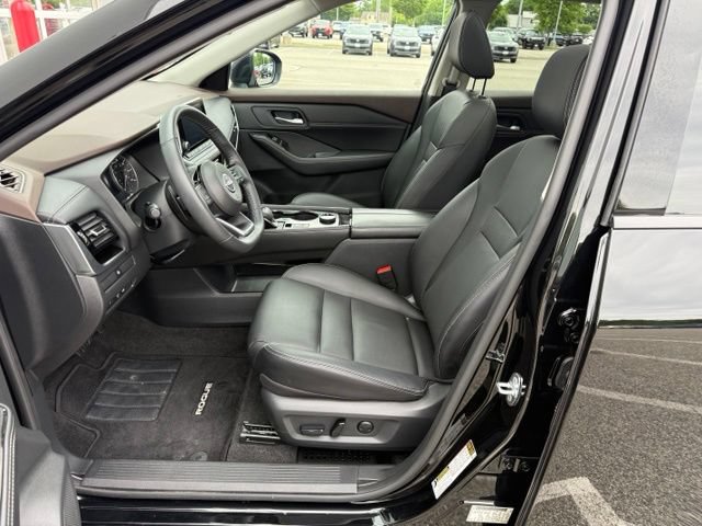 Used 2023 Nissan Rogue SL AWD/4WD image 17