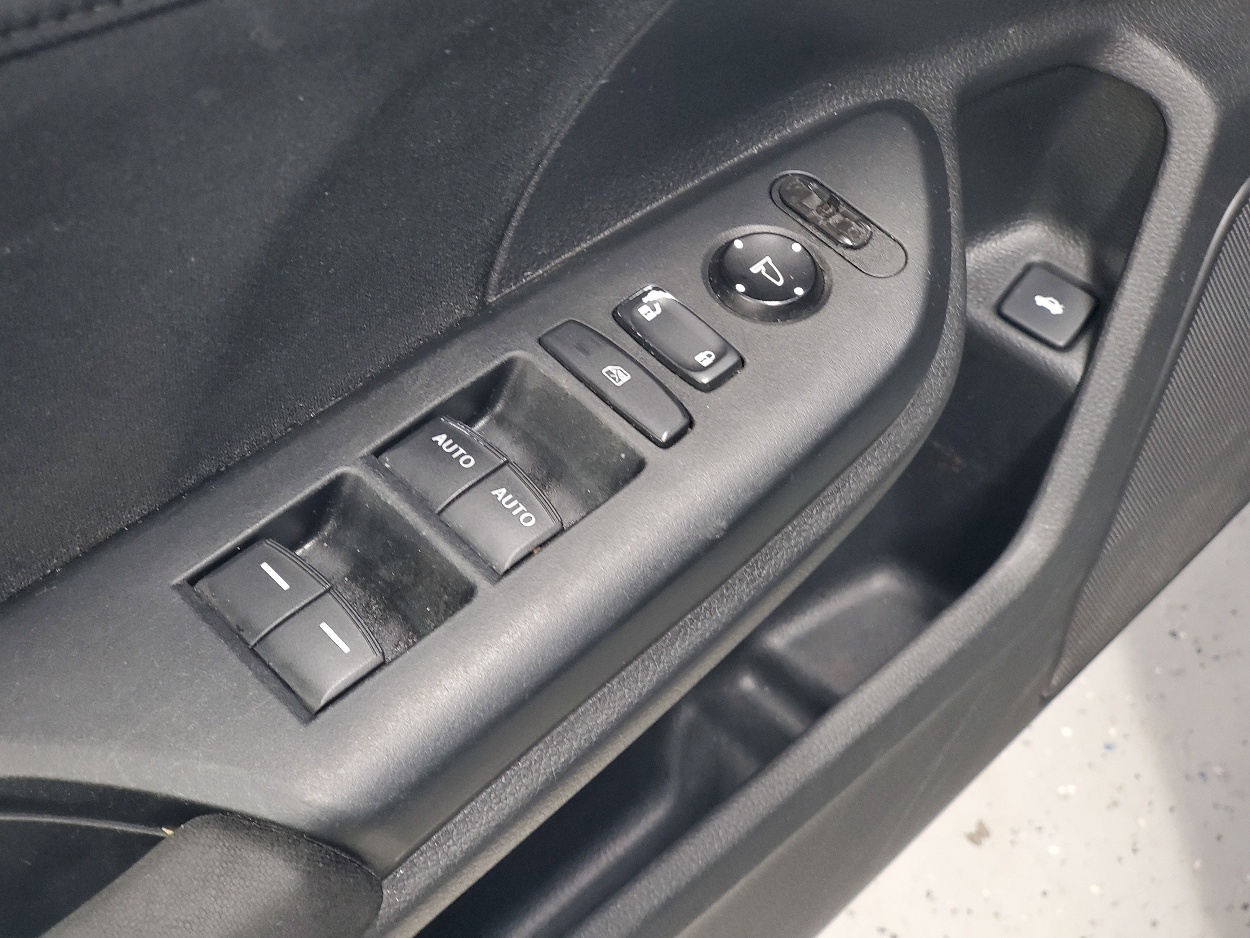 Used 2020 Honda Civic EX image 21