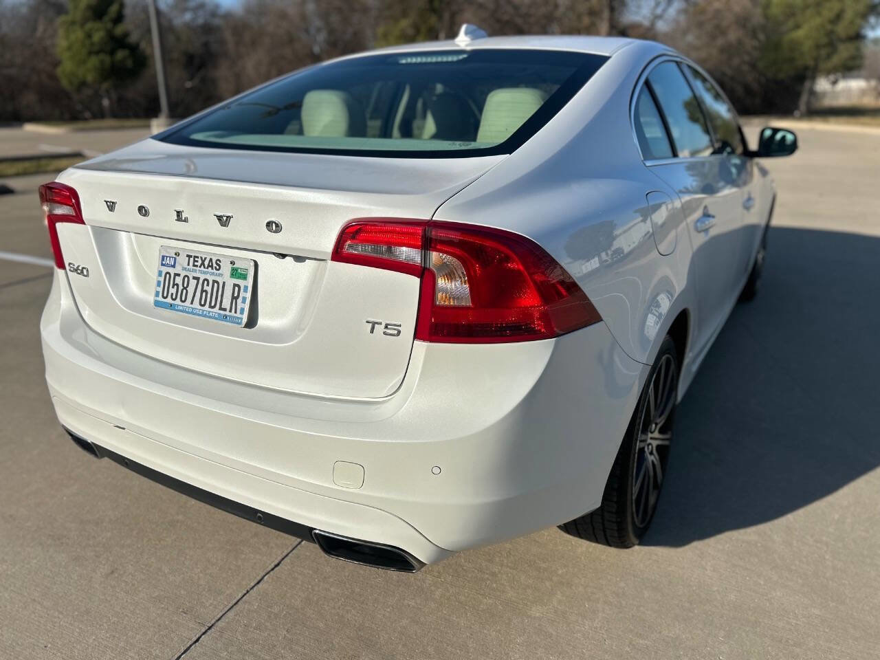 Used 2015 Volvo S60 T5 Platinum image 6