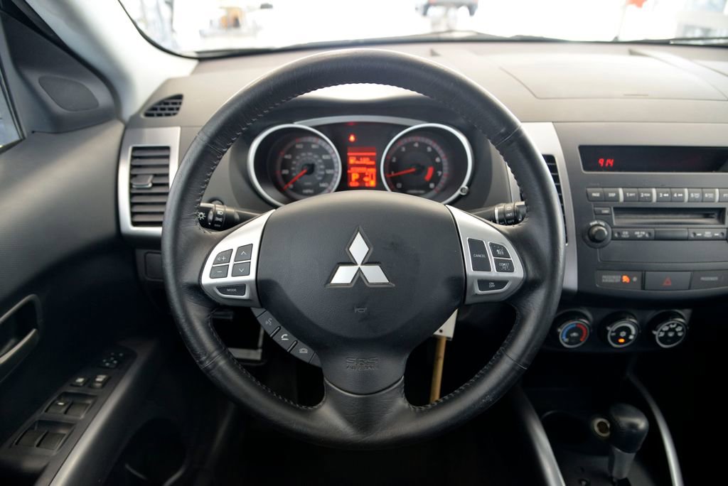 Used 2008 Mitsubishi Outlander ES FWD image 18