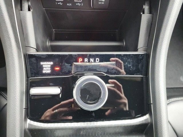 New 2025 Jeep Grand Cherokee Limited w/ Black Appearance Package image 9