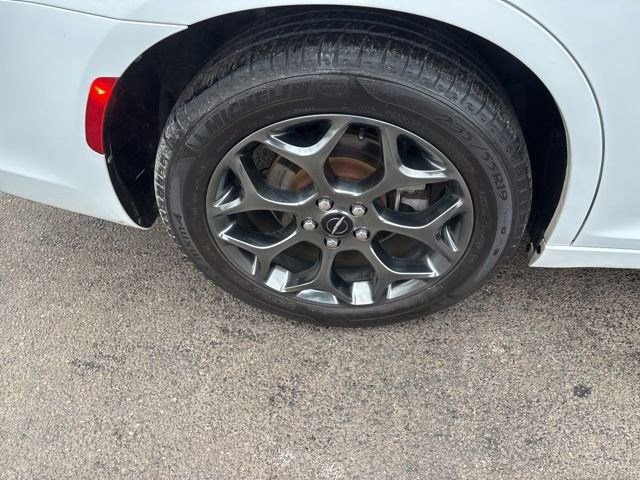 Used 2017 Chrysler 300 S w/ 300S Premium Group image 46