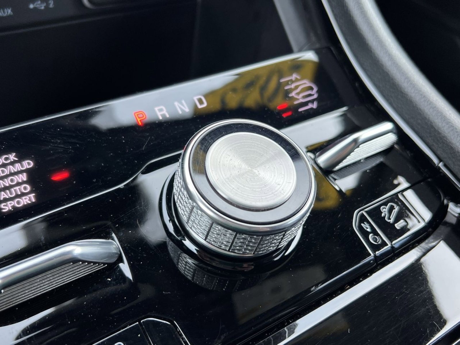 Used 2023 Jeep Grand Cherokee Overland image 23