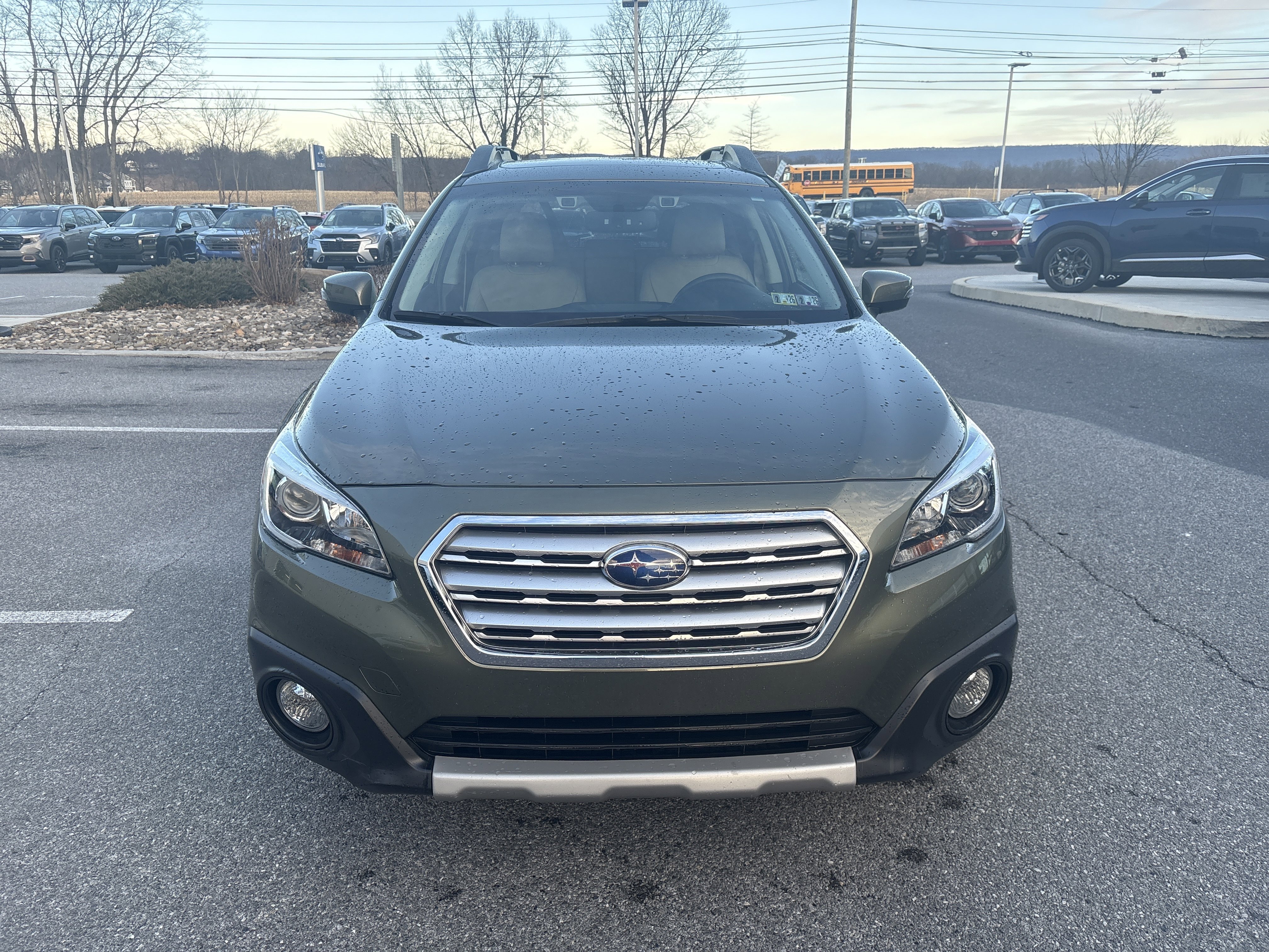 Used 2016 Subaru Outback 2.5i Limited image 2