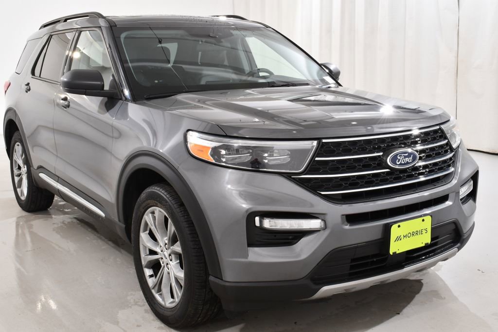 Used 2022 Ford Explorer XLT w/ Equipment Group 202A AWD/4WD image 4