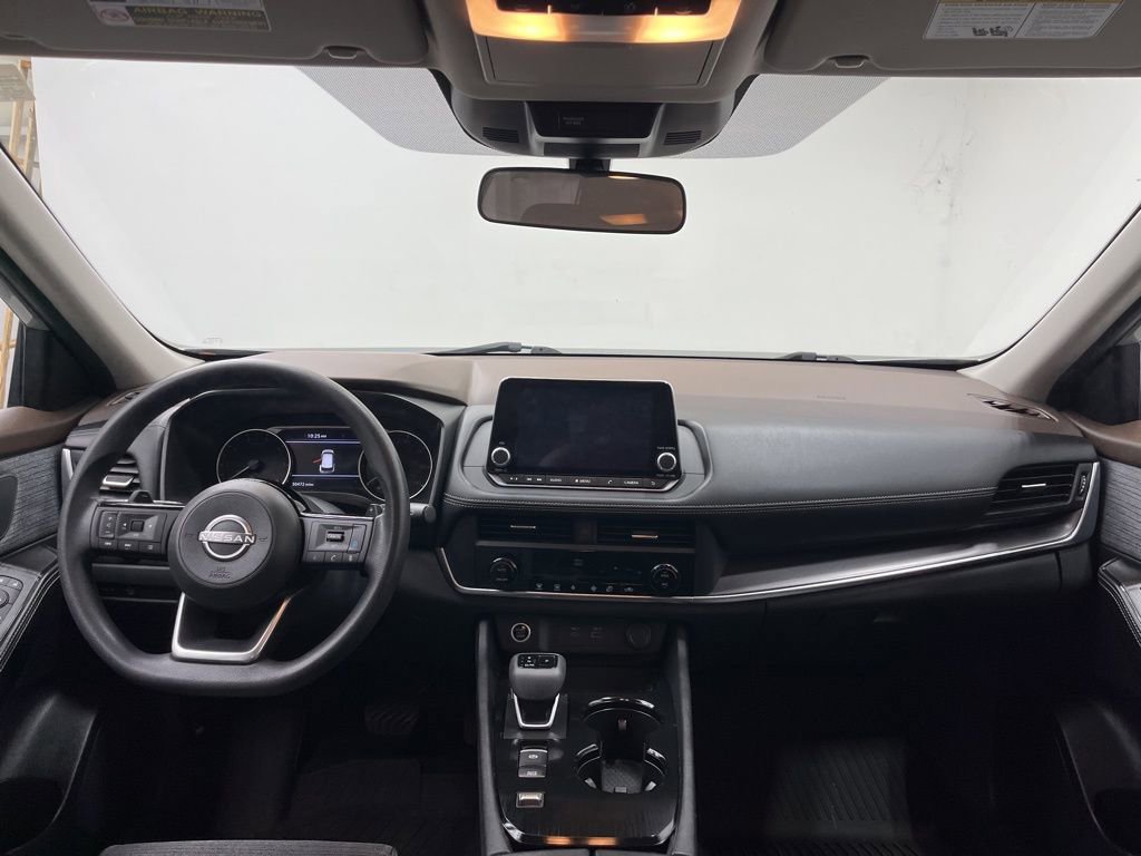 Used 2023 Nissan Rogue SV FWD image 18