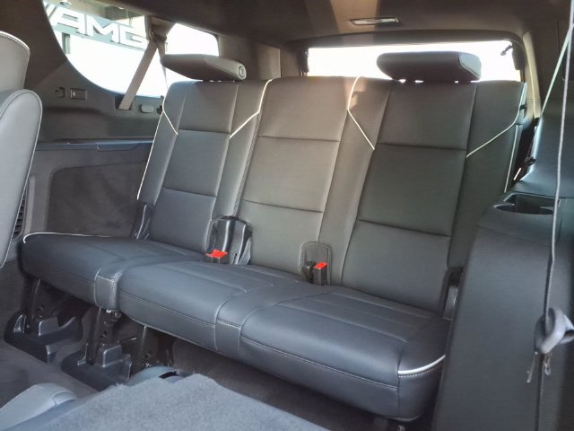 Used 2024 Cadillac Escalade ESV Sport w/ LPO, ONYX Package AWD/4WD image 18