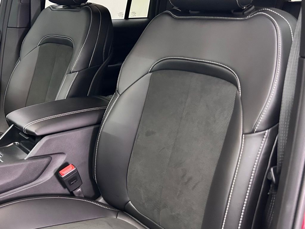 New 2025 Jeep Grand Cherokee 4WD image 18