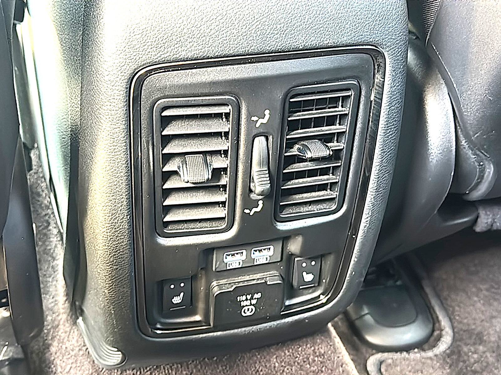 Used 2018 Dodge Durango R/T w/ Blacktop Package RWD image 22