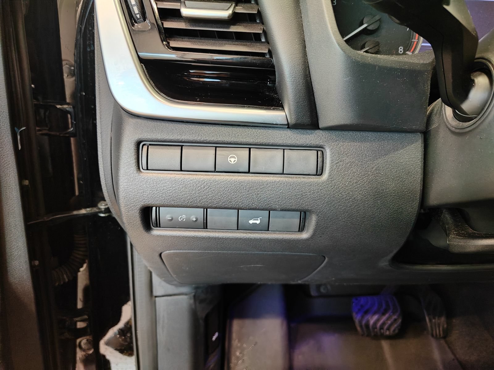 Used 2022 Nissan Rogue SL w/ SL Premium Package AWD/4WD image 17