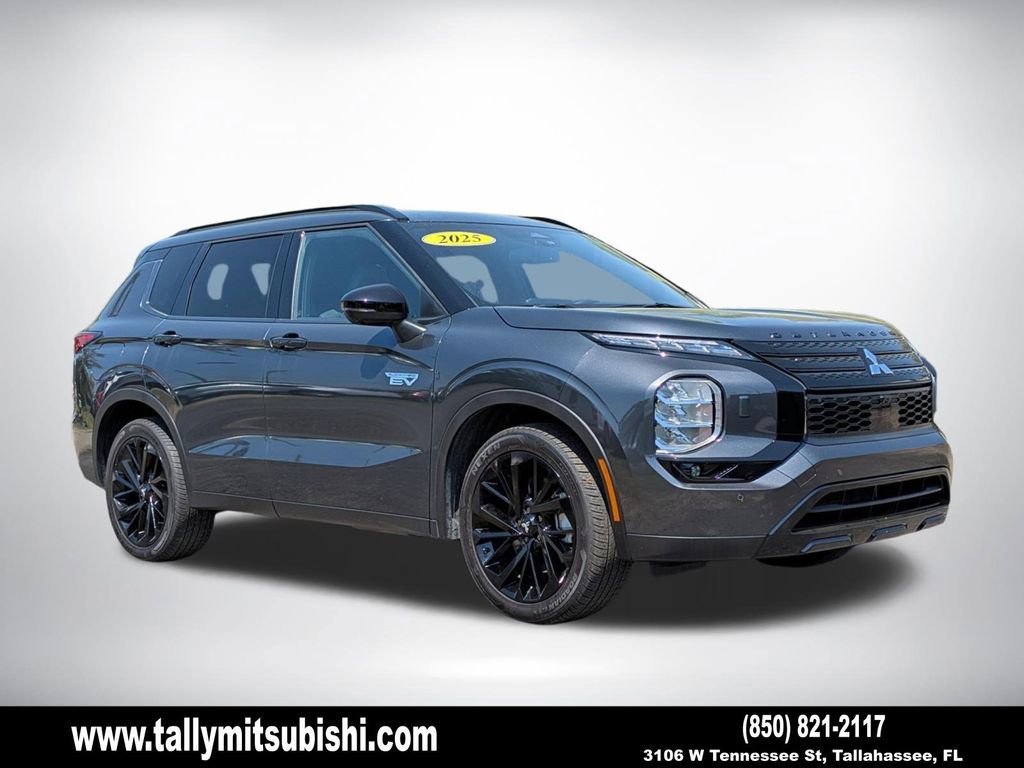Used 2025 Mitsubishi Outlander SEL