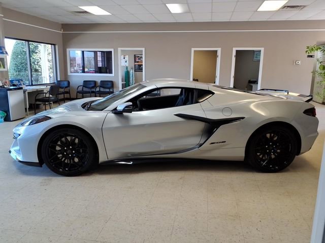 Used 2026 Chevrolet Corvette Z06 RWD image 19