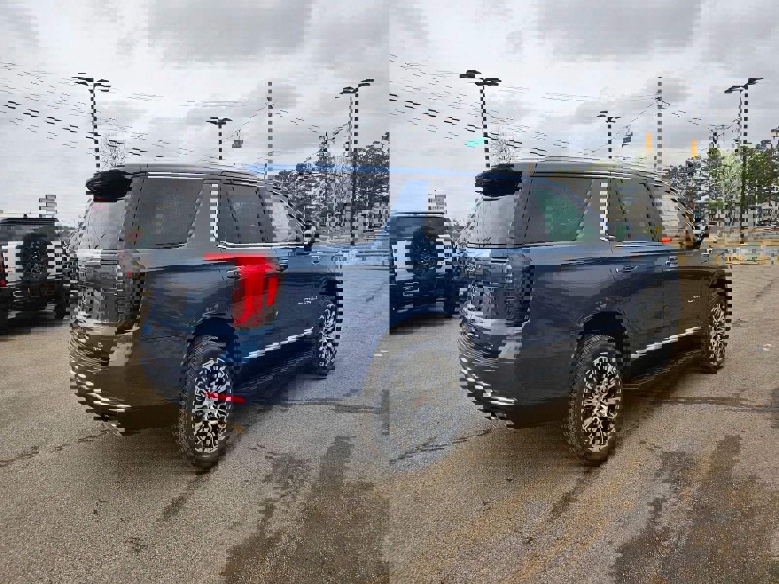 New 2026 GMC Yukon Denali AWD/4WD image 6