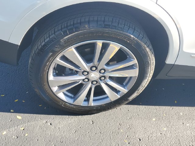 Certified 2024 Cadillac XT5 Premium Luxury w/ LPO, Floor Liner Package AWD/4WD image 6