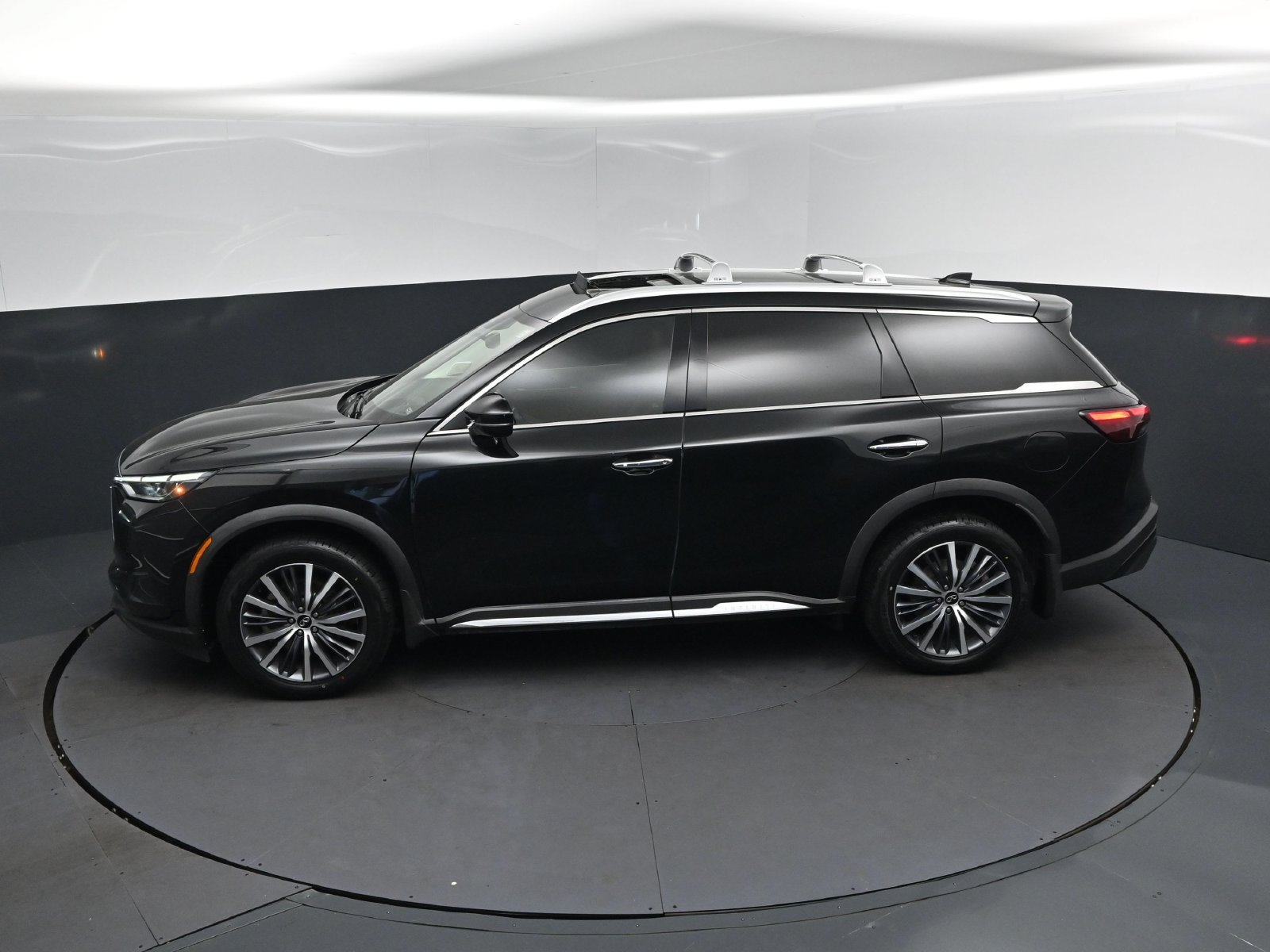 Certified 2023 INFINITI QX60 Sensory w/ Vision Package AWD/4WD image 33