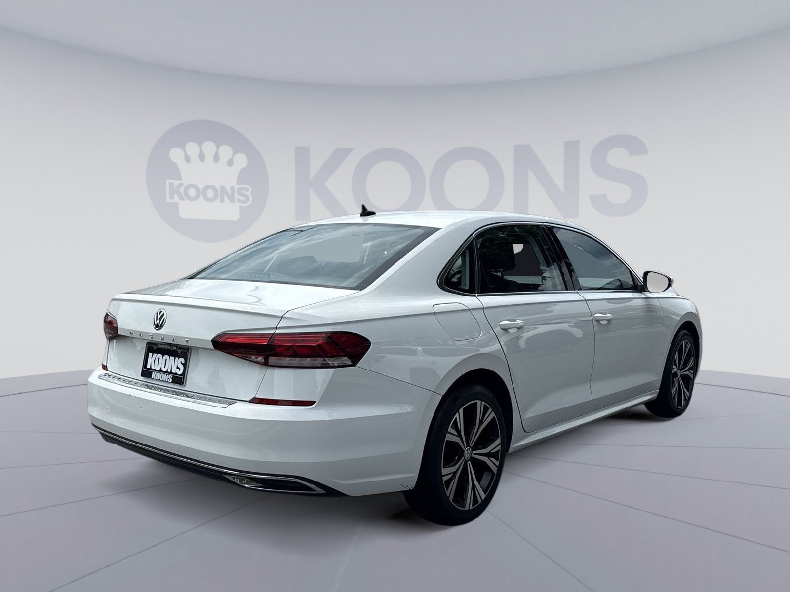 Used 2021 Volkswagen Passat 2.0T SE FWD image 7