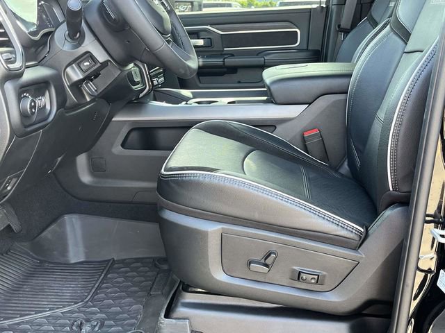Used 2025 RAM 3500 Laramie AWD/4WD image 13