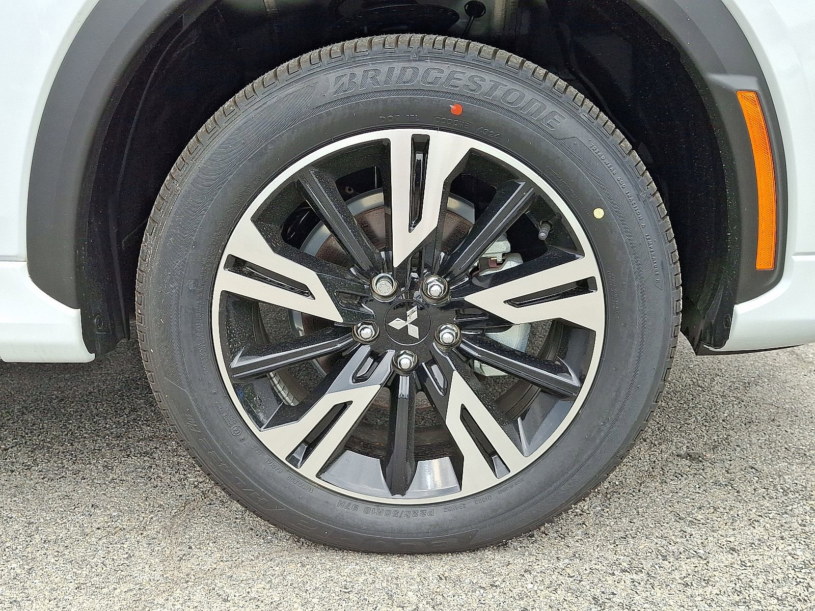 New 2025 Mitsubishi Eclipse Cross SEL image 9