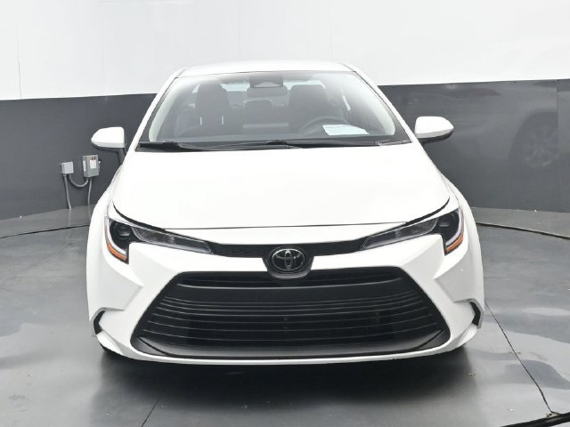 Used 2025 Toyota Corolla LE FWD image 20