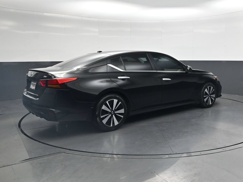 Used 2022 Nissan Altima 2.5 SV FWD image 5