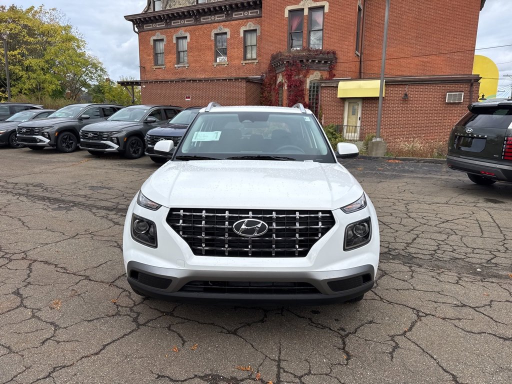 New 2026 Hyundai Venue SEL image 2