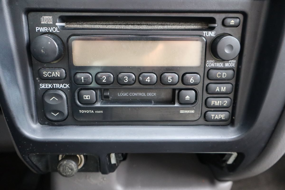 Used 2003 Toyota Tacoma 4x4 Regular Cab image 24