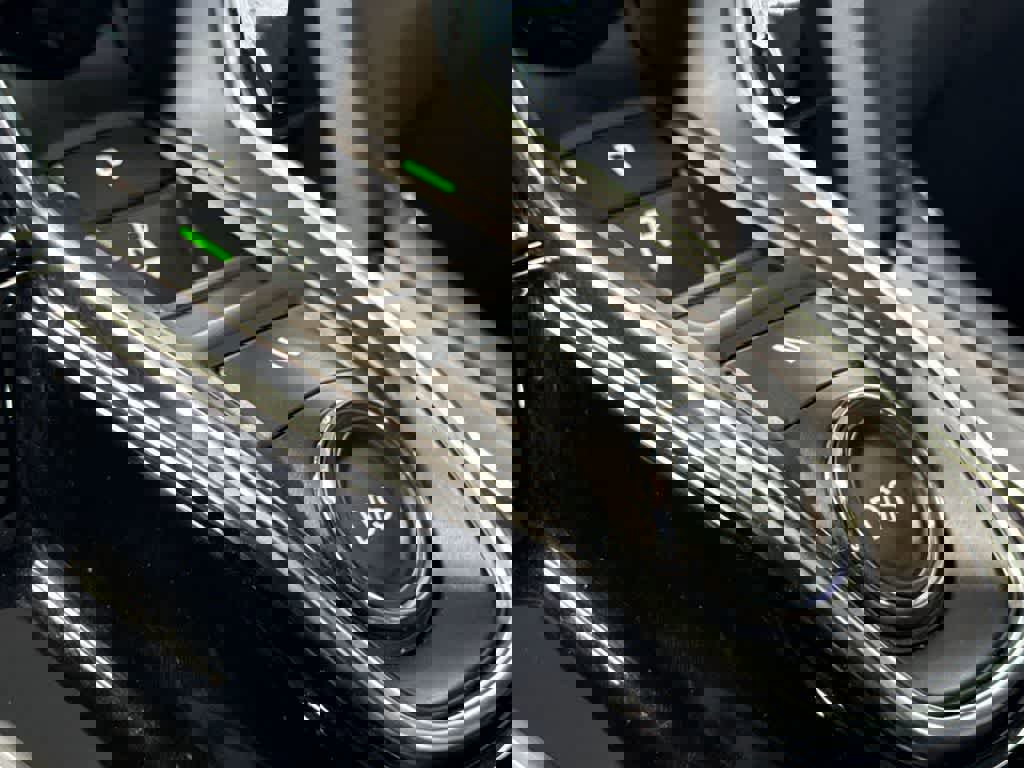 Used 2025 Acura RDX SH-AWD image 21