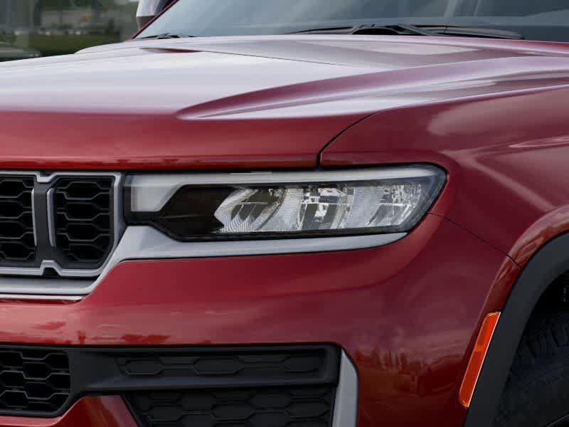 New 2026 Jeep Grand Cherokee Altitude image 10