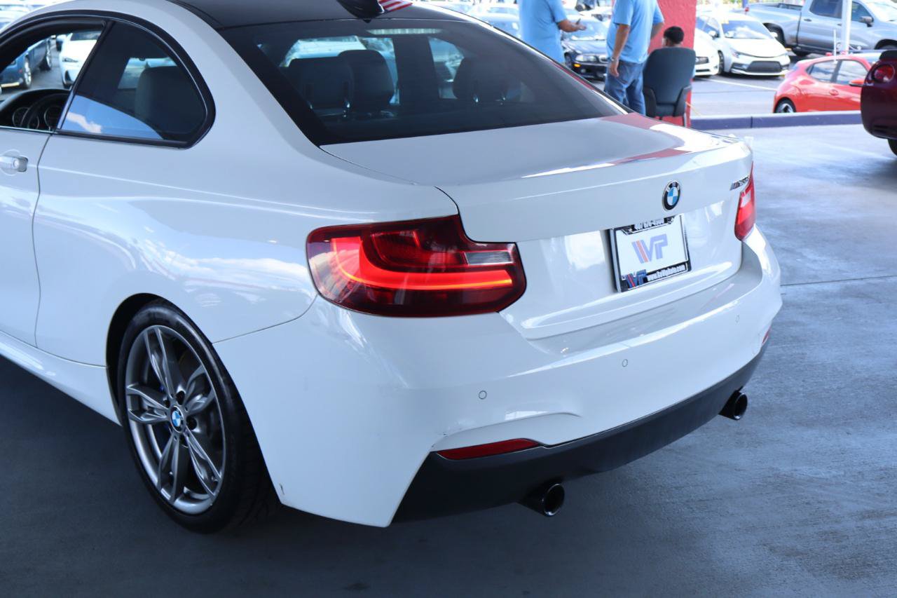 Used 2014 BMW M235i Coupe RWD image 10